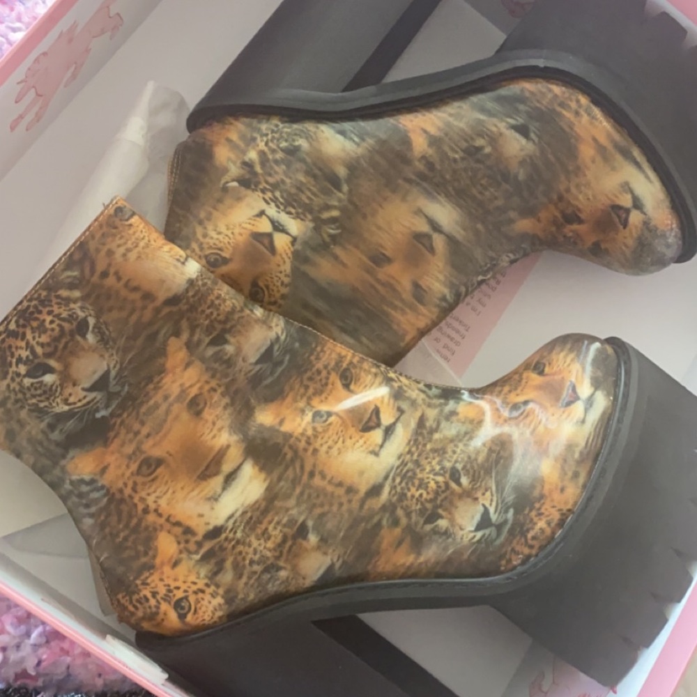 Women platform heel